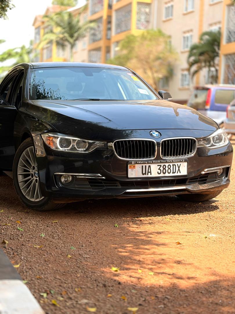 BMW E90 320i